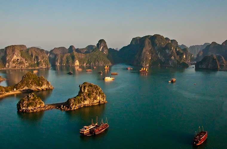 best place to visit in Vietnam in April Ha Long bay